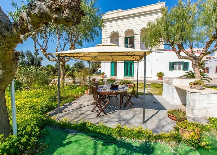 Lägenhet La Casa Di Lucrezia Brindisi